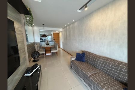 Apartamento à venda com 79m², 2 quartos e 1 vagaSala