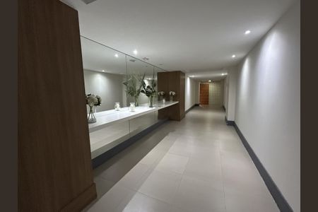 Apartamento à venda com 79m², 2 quartos e 1 vagaHall de entrada