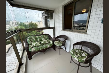 Apartamento à venda com 79m², 2 quartos e 1 vagaVaranda da Sala
