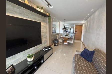 Apartamento à venda com 79m², 2 quartos e 1 vagaSala