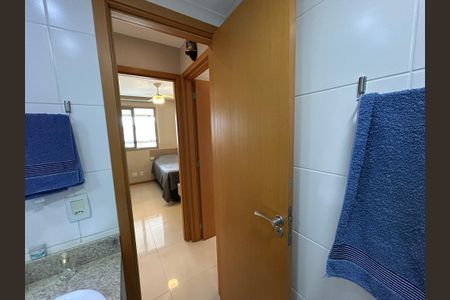 Apartamento à venda com 79m², 2 quartos e 1 vagaBanheiro Social