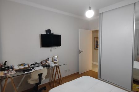 Apartamento à venda com 179m², 3 quartos e 3 vagasQuarto 2