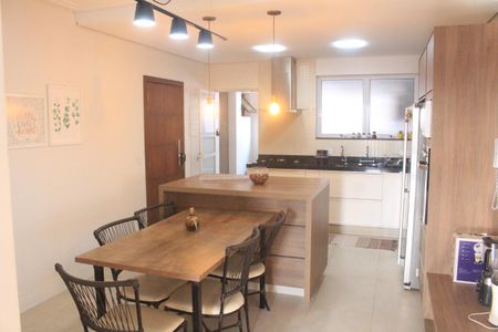 Apartamento à venda com 179m², 3 quartos e 3 vagasCozinha