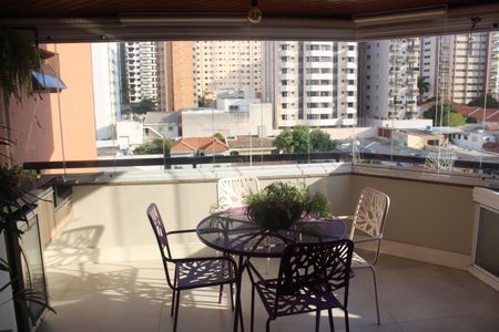 Apartamento à venda com 179m², 3 quartos e 3 vagasVaranda