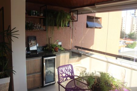 Apartamento à venda com 179m², 3 quartos e 3 vagasVaranda