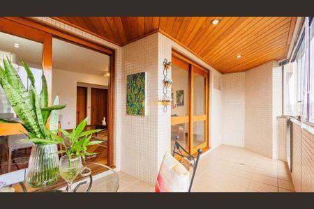 Apartamento para alugar com 70m², 1 quarto e 2 vagasVaranda