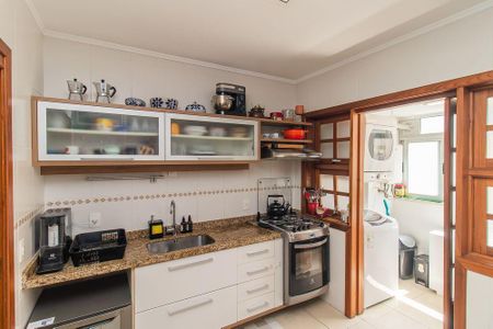 Cozinha de apartamento para alugar com 3 quartos, 88m² em Mont’Serrat, Porto Alegre