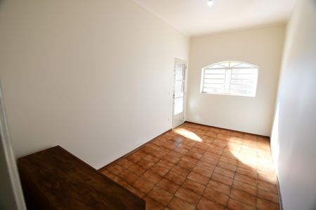 Sala de casa para alugar com 3 quartos, 200m² em Vila 31 de Março, Campinas