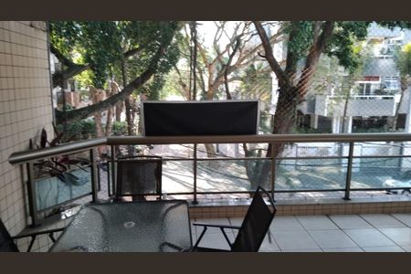 Apartamento para alugar com 100m², 3 quartos e 2 vagas Apartamento para alugar com 100m², 3 quartos e 2 vagasVaranda
