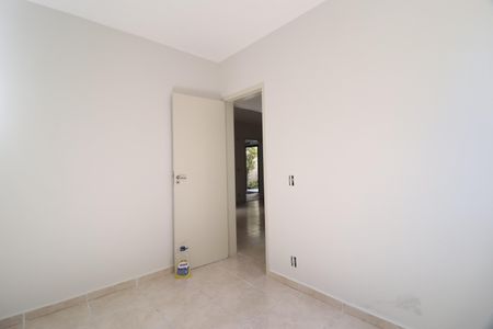 Quarto 2 de apartamento para alugar com 2 quartos, 51m² em Planalto, Uberlândia
