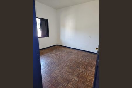 Casa para alugar com 169m², 3 quartos e 5 vagasQuarto