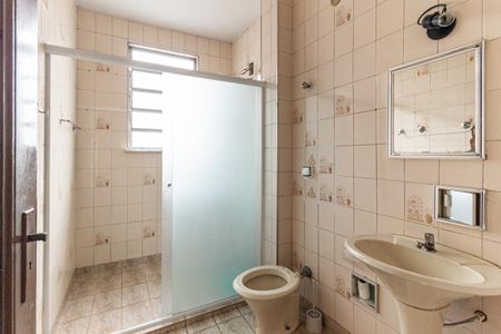 Apartamento para alugar com 74m², 2 quartos e sem vagaBanheiro