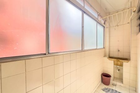 Apartamento para alugar com 59m², 1 quarto e sem vagaCozinha e área de serviço 