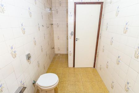 Casa para alugar com 180m², 3 quartos e 3 vagas Casa para alugar com 180m², 3 quartos e 3 vagasBanheiro 1