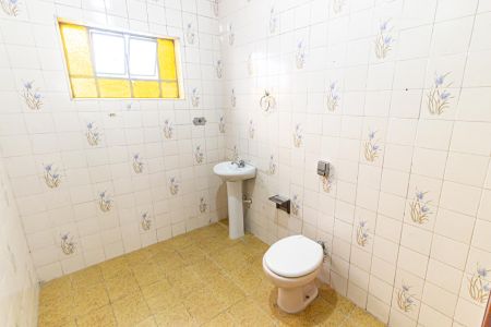 Casa para alugar com 180m², 3 quartos e 3 vagas Casa para alugar com 180m², 3 quartos e 3 vagasBanheiro 1