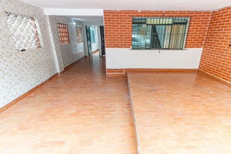 Casa para alugar com 180m², 3 quartos e 3 vagas Casa para alugar com 180m², 3 quartos e 3 vagasGaragem
