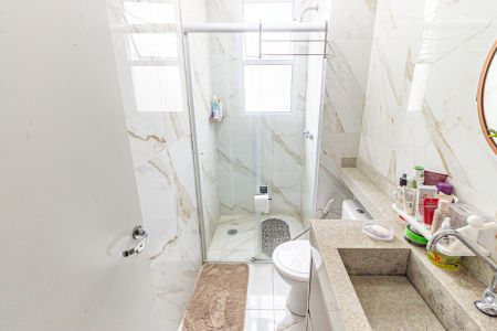 Apartamento à venda com 73m², 2 quartos e 2 vagasBanheiro da Suíte