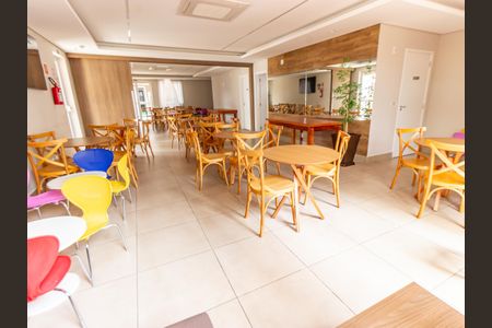 Apartamento à venda com 73m², 2 quartos e 2 vagasÁrea comum - Salão de festas