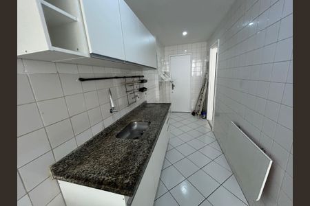 Apartamento à venda com 55m², 2 quartos e 1 vagaCozinha
