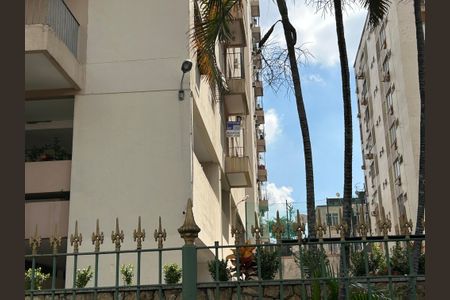 Apartamento à venda com 55m², 2 quartos e 1 vagaFachada + plaquinha