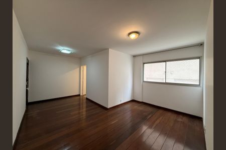 Apartamento à venda com 65m², 2 quartos e 1 vagaSala