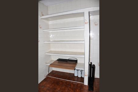 Casa para alugar com 200m², 2 quartos e 1 vaga Casa para alugar com 200m², 2 quartos e 1 vagaDetalhe - Cozinha