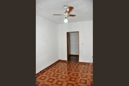 Casa para alugar com 200m², 2 quartos e 1 vaga Casa para alugar com 200m², 2 quartos e 1 vagaDetalhe - Quarto 01