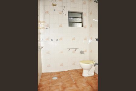 Casa para alugar com 200m², 2 quartos e 1 vaga Casa para alugar com 200m², 2 quartos e 1 vagaDetalhe - Banheiro Social