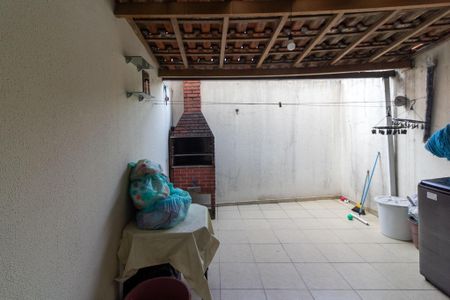 Casa à venda com 246m², 3 quartos e 1 vagaÁrea de Serviço