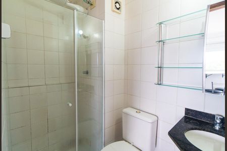 Banheiro de kitnet/studio para alugar com 1 quarto, 34m² em Jabaquara, São Paulo