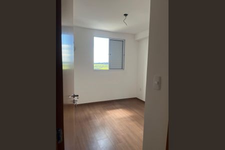 Apartamento à venda com 45m², 2 quartos e 1 vagaQuarto