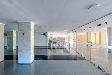 Apartamento à venda com 72m², 2 quartos e sem vagaÁrea comum