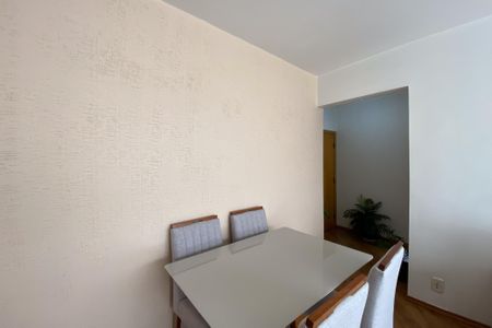 Apartamento à venda com 72m², 2 quartos e sem vagaSala
