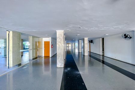 Apartamento à venda com 72m², 2 quartos e sem vagaÁrea comum