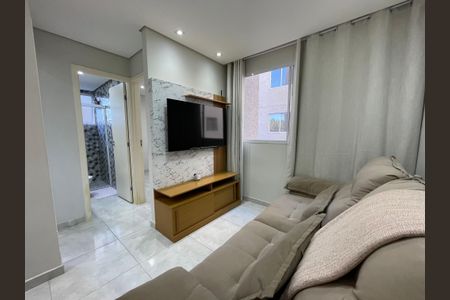 Sala de apartamento para alugar com 2 quartos, 40m² em Jardim D’abril, São Paulo