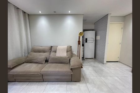 Sala de apartamento para alugar com 2 quartos, 40m² em Jardim D’abril, São Paulo