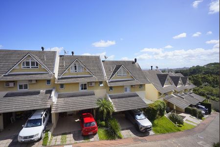 Casa de condomínio à venda com 190m², 3 quartos e 2 vagas Casa de condomínio à venda com 190m², 3 quartos e 2 vagasVista sala de estar