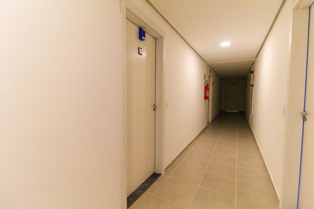Apartamento para alugar com 38m², 2 quartos e sem vaga Apartamento para alugar com 38m², 2 quartos e sem vagaHall