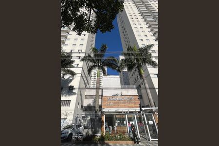 Apartamento para alugar com 64m², 2 quartos e 1 vagaFachada