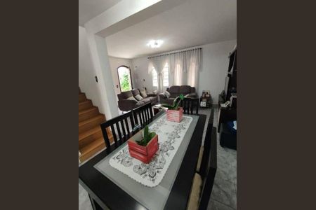 Casa à venda com 3 quartos, 130m² em Vila Dalva, São Paulo