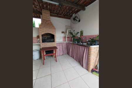 Casa à venda com 130m², 3 quartos e 2 vagas