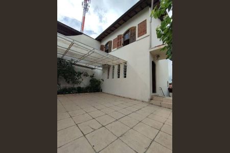 Casa à venda com 130m², 3 quartos e 2 vagas