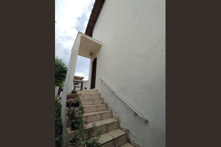 Casa à venda com 3 quartos, 130m² em Vila Dalva, São Paulo