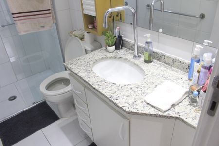 Apartamento à venda com 80m², 3 quartos e 2 vagasBanheiro