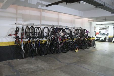 Apartamento à venda com 80m², 3 quartos e 2 vagasGaragem