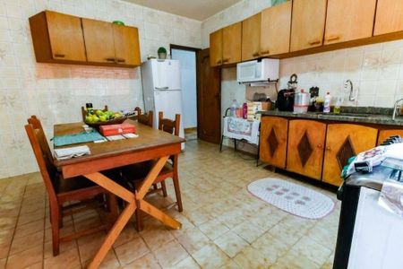 Casa à venda com 3 quartos, 158m² em Jardim Londrina, São Paulo