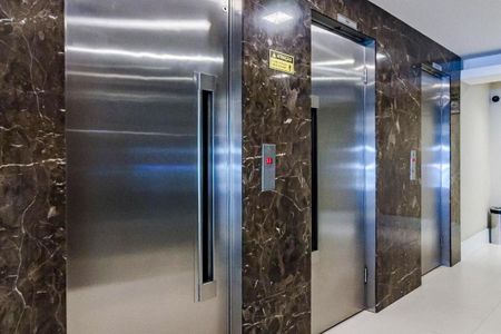 Apartamento para alugar com 60m², 2 quartos e 1 vaga Apartamento para alugar com 60m², 2 quartos e 1 vagaElevadores