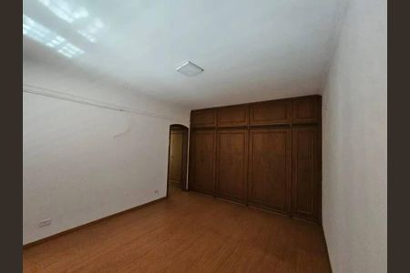 Casa à venda com 4 quartos, 389m² em Vila Antonio, São Paulo