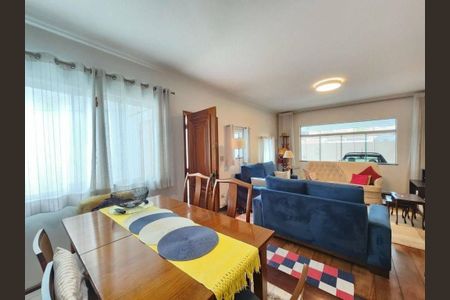 Casa à venda com 3 quartos, 247m² em Jardim Esmeralda, São Paulo