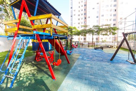 Apartamento à venda com 41m², 2 quartos e sem vagaÁrea comum - Playground